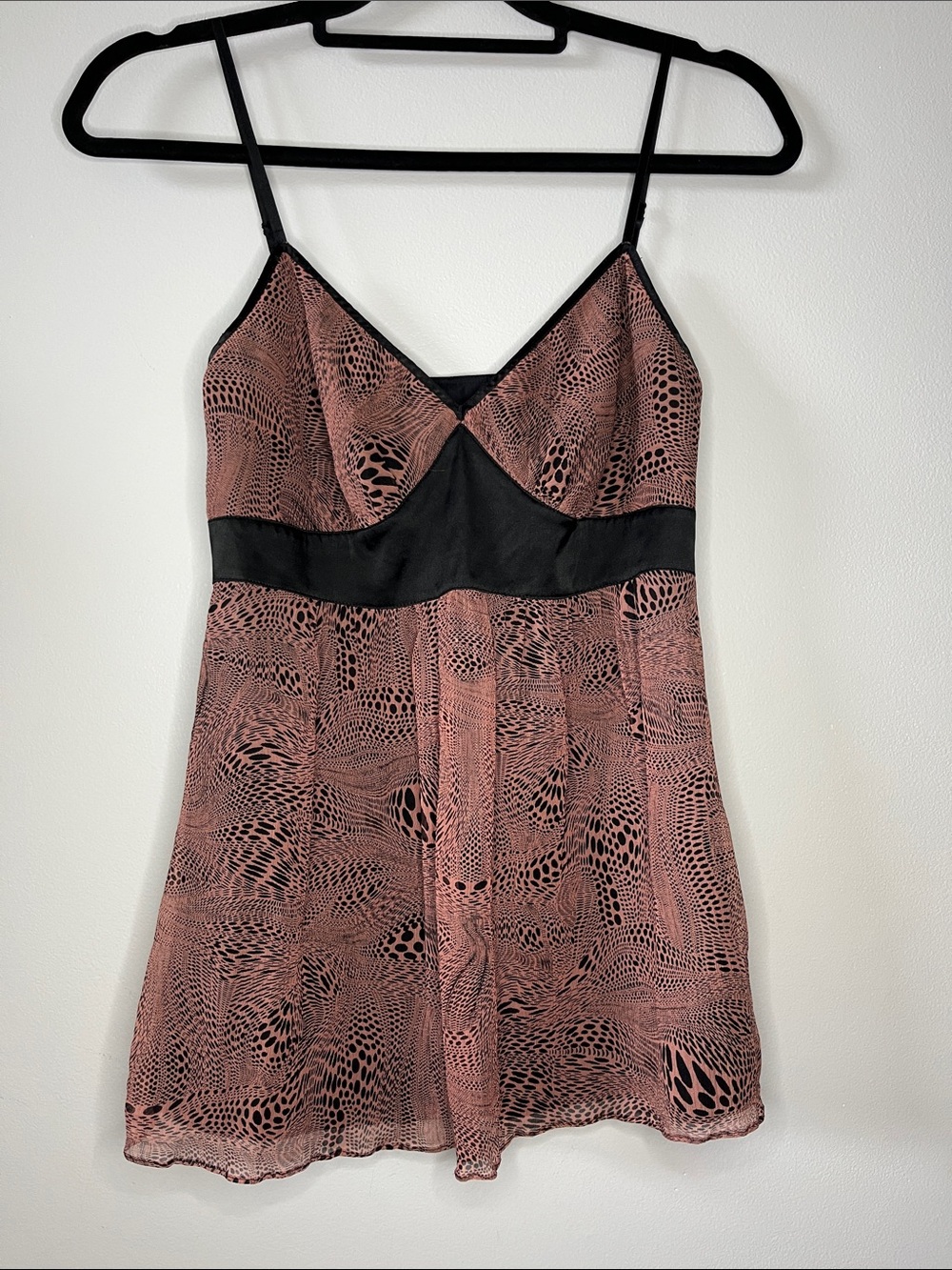 Express design studio silk black pink babydoll abstract polka dot tank top